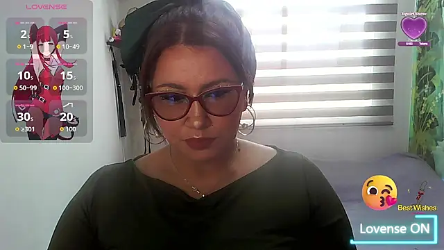 Vesper Vixen online show from October 2025 02:20:01 PM
