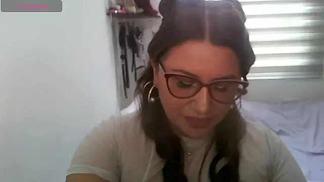 Vesper Vixen online show from October 2025 02:32:01 PM