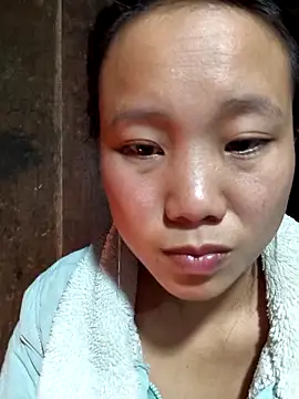 liu-liusexy online show from December 2025 04:01:01 PM