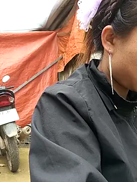 liu-liusexy online show from December 2025 02:11:02 AM