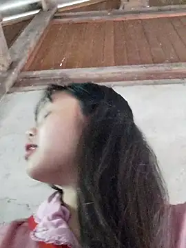 Snapshot of omiu-baby chatting on May 2026 12:50:01 AM omiu-baby online show from May 2026 12:50:01 AM