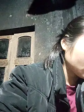 omiu-baby online show from December 2025 10:53:01 PM