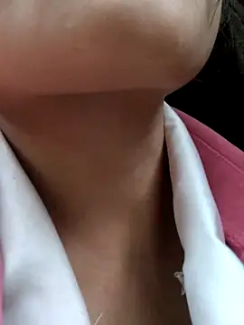 omiu-baby online show from January 2026 02:40:01 AM