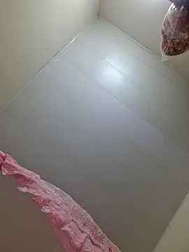 Snapshot of Kiwi_now chatting on December 2025 05:22:02 AM Kiwi now online show from December 2025 05:22:02 AM