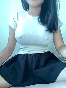 Rozi nacy online show from October 2025 02:01:01 AM