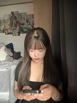 SarahBeii online show from October 2025 03:28:02 AM