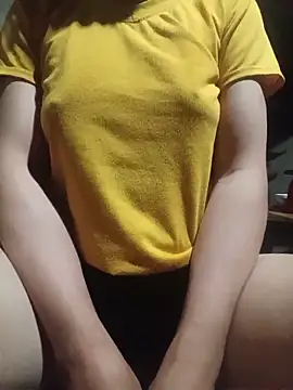 Snapshot of Phinminlisa chatting on May 2026 07:10:02 PM Phinminlisa online show from May 2026 07:10:02 PM