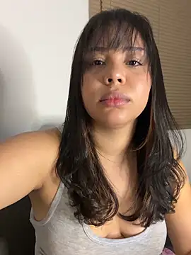 Snapshot of P_A_U_L_I_N_A_ chatting on May 2026 03:10:01 AM P A U L I N A online show from May 2026 03:10:01 AM