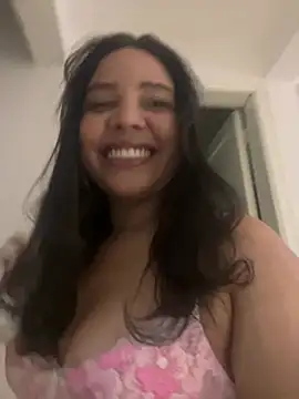 Snapshot of P_A_U_L_I_N_A_ chatting on July 2026 03:04:01 AM P A U L I N A online show from July 2026 03:04:01 AM