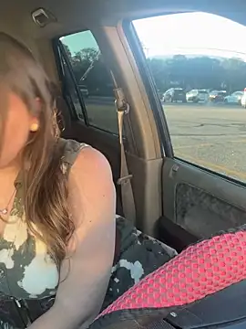 Snapshot of adventuresinsky chatting on October 2025 09:12:01 PM adventuresinsky online show from October 2025 09:12:01 PM