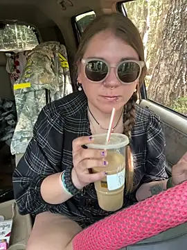 Snapshot of adventuresinsky chatting on September 2025 06:18:02 PM adventuresinsky online show from September 2025 06:18:02 PM