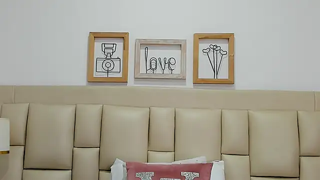 EbonyLudovica online show from November 2025 03:18:01 AM