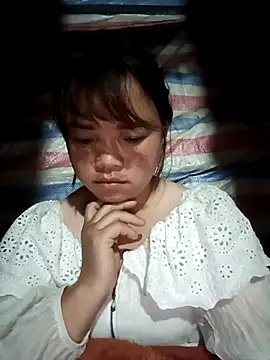 Snapshot of AnHa19 chatting on October 2025 10:43:02 PM AnHa19 online show from October 2025 10:43:02 PM