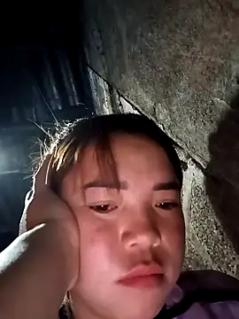 Snapshot of AnHa19 chatting on December 2025 09:35:02 AM AnHa19 online show from December 2025 09:35:02 AM