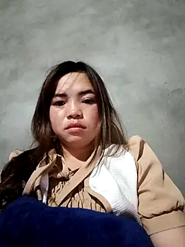 Snapshot of AnHa19 chatting on December 2025 09:28:01 PM AnHa19 online show from December 2025 09:28:01 PM