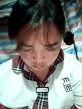 Snapshot of AnHa19 chatting on November 2025 02:06:01 PM AnHa19 online show from November 2025 02:06:01 PM