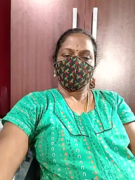 Snapshot of umashreetamil chatting on January 2026 05:25:02 AM umashreetamil online show from January 2026 05:25:02 AM