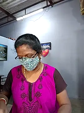 Snapshot of umashreetamil chatting on February 2026 02:24:01 AM umashreetamil online show from February 2026 02:24:01 AM