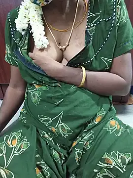 Snapshot of umashreetamil chatting on June 2026 03:13:02 AM umashreetamil online show from June 2026 03:13:02 AM