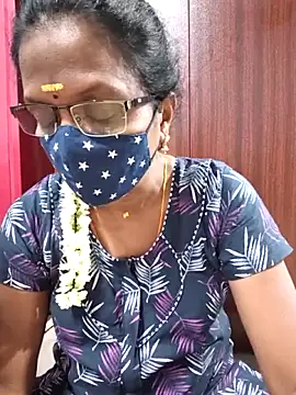 Snapshot of umashreetamil chatting on June 2026 04:07:01 PM umashreetamil online show from June 2026 04:07:01 PM