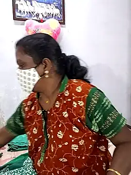 Snapshot of umashreetamil chatting on January 2026 01:50:02 PM umashreetamil online show from January 2026 01:50:02 PM