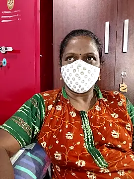 Snapshot of umashreetamil chatting on January 2026 01:56:02 AM umashreetamil online show from January 2026 01:56:02 AM