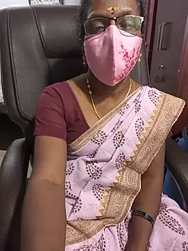 Snapshot of umashreetamil chatting on June 2026 07:19:01 PM umashreetamil online show from June 2026 07:19:01 PM