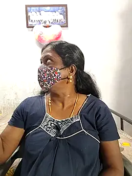 Snapshot of umashreetamil chatting on December 2025 09:00:01 AM umashreetamil online show from December 2025 09:00:01 AM