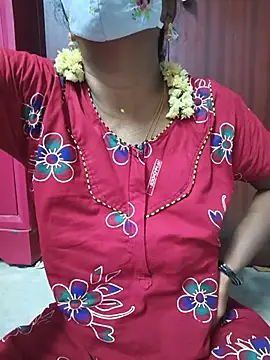 Snapshot of umashreetamil chatting on June 2026 06:22:01 AM umashreetamil online show from June 2026 06:22:01 AM