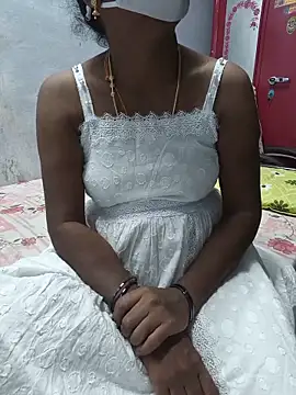 Snapshot of umashreetamil chatting on June 2026 11:13:02 PM umashreetamil online show from June 2026 11:13:02 PM