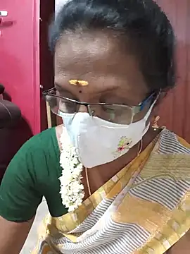Snapshot of umashreetamil chatting on June 2026 04:56:01 PM umashreetamil online show from June 2026 04:56:01 PM
