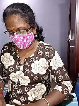 Snapshot of umashreetamil chatting on January 2026 06:12:02 PM umashreetamil online show from January 2026 06:12:02 PM