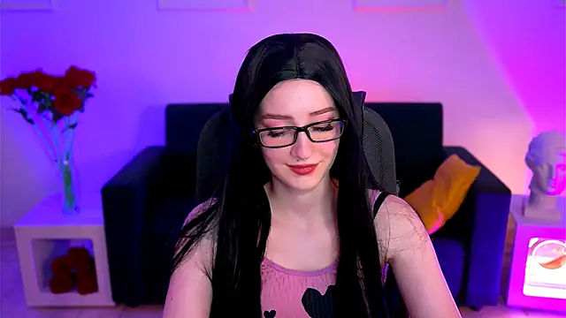Snapshot of AliceWelch_ chatting on September 2025 10:31:01 AM AliceWelch online show from September 2025 10:31:01 AM