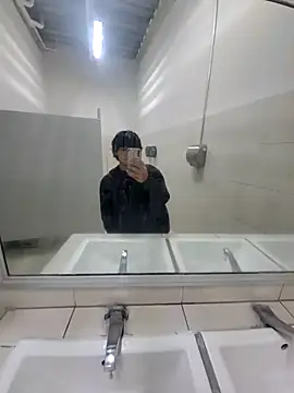 l01alexis online show from March 2026 02:44:01 PM