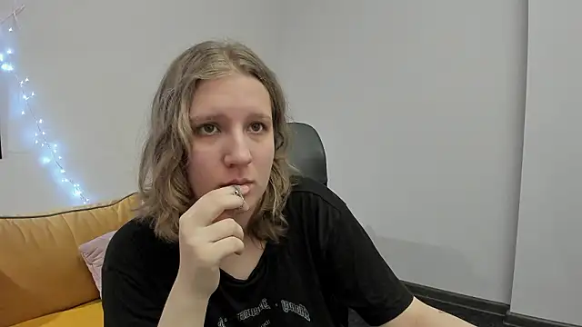 Hailey Foxy online show from February 2026 12:49:02 PM