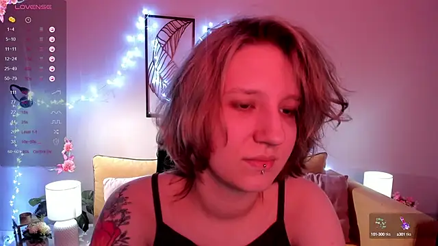 Hailey Foxy online show from October 2025 09:39:01 AM
