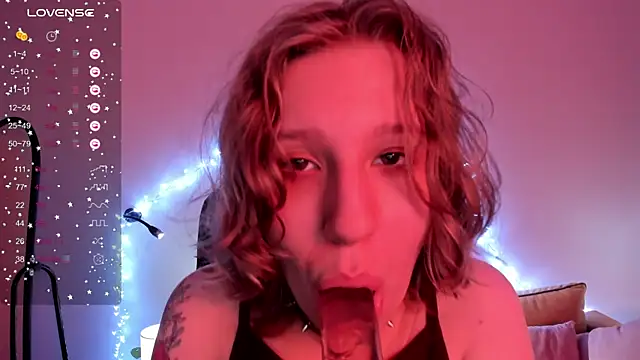 Hailey Foxy online show from October 2025 09:28:02 AM