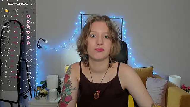 Hailey Foxy online show from September 2025 08:53:01 AM