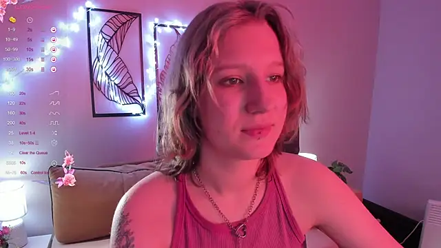 Hailey Foxy online show from November 2025 08:58:02 AM