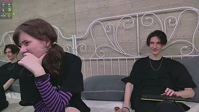 ViviaraNGendy online show from September 2025 10:42:01 AM