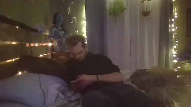 hungspundick1 online show from December 2025 02:01:01 AM