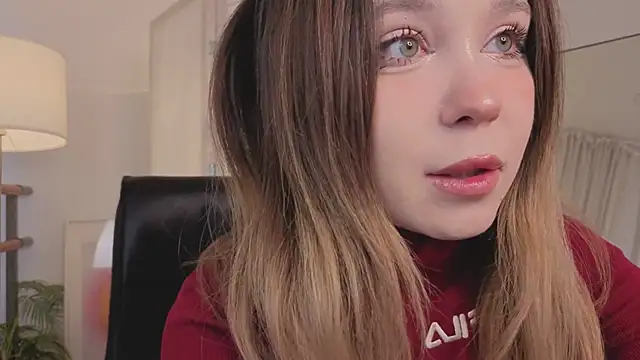 Lina Glow online show from February 2026 06:57:02 AM