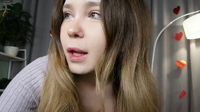 Lina Glow online show from February 2026 07:08:01 AM