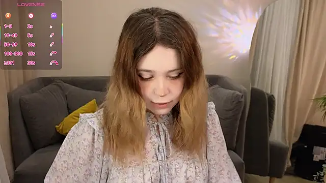 Snapshot of Lina_Glow chatting on November 2025 06:46:01 AM Lina Glow online show from November 2025 06:46:01 AM