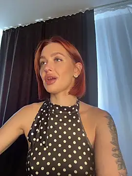 Snapshot of LittleFox___ chatting on June 2026 06:13:01 AM LittleFox online show from June 2026 06:13:01 AM