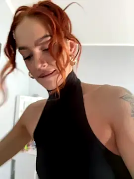 Snapshot of LittleFox___ chatting on October 2025 06:26:02 AM LittleFox online show from October 2025 06:26:02 AM