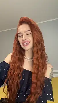 LittleFox    online show from November 2025 07:42:02 AM