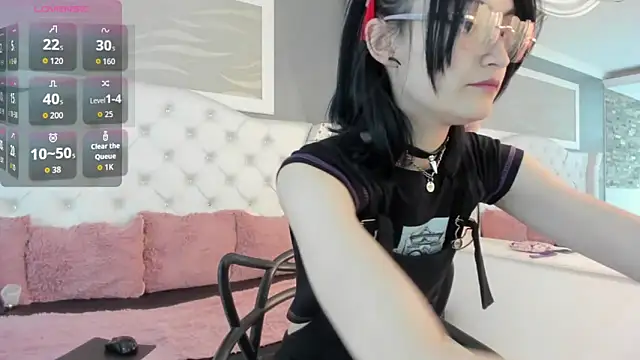 naomi cooper   online show from September 2025 02:01:02 PM