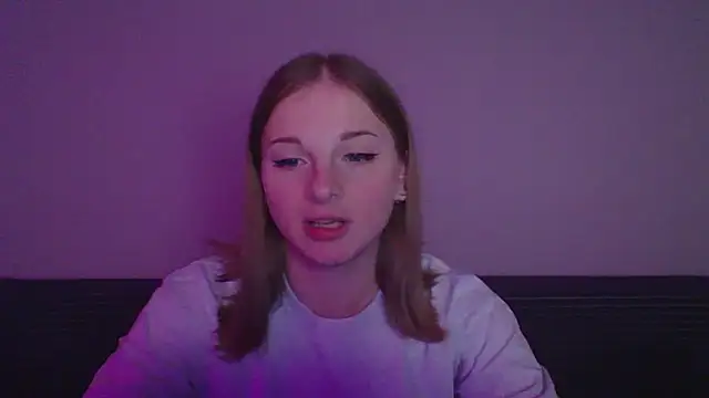 Snapshot of Star_Girlish chatting on October 2025 08:28:02 PM Star Girlish online show from October 2025 08:28:02 PM