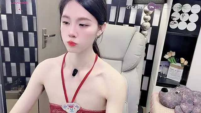 Yueyue-MM online show from May 2026 02:37:02 PM
